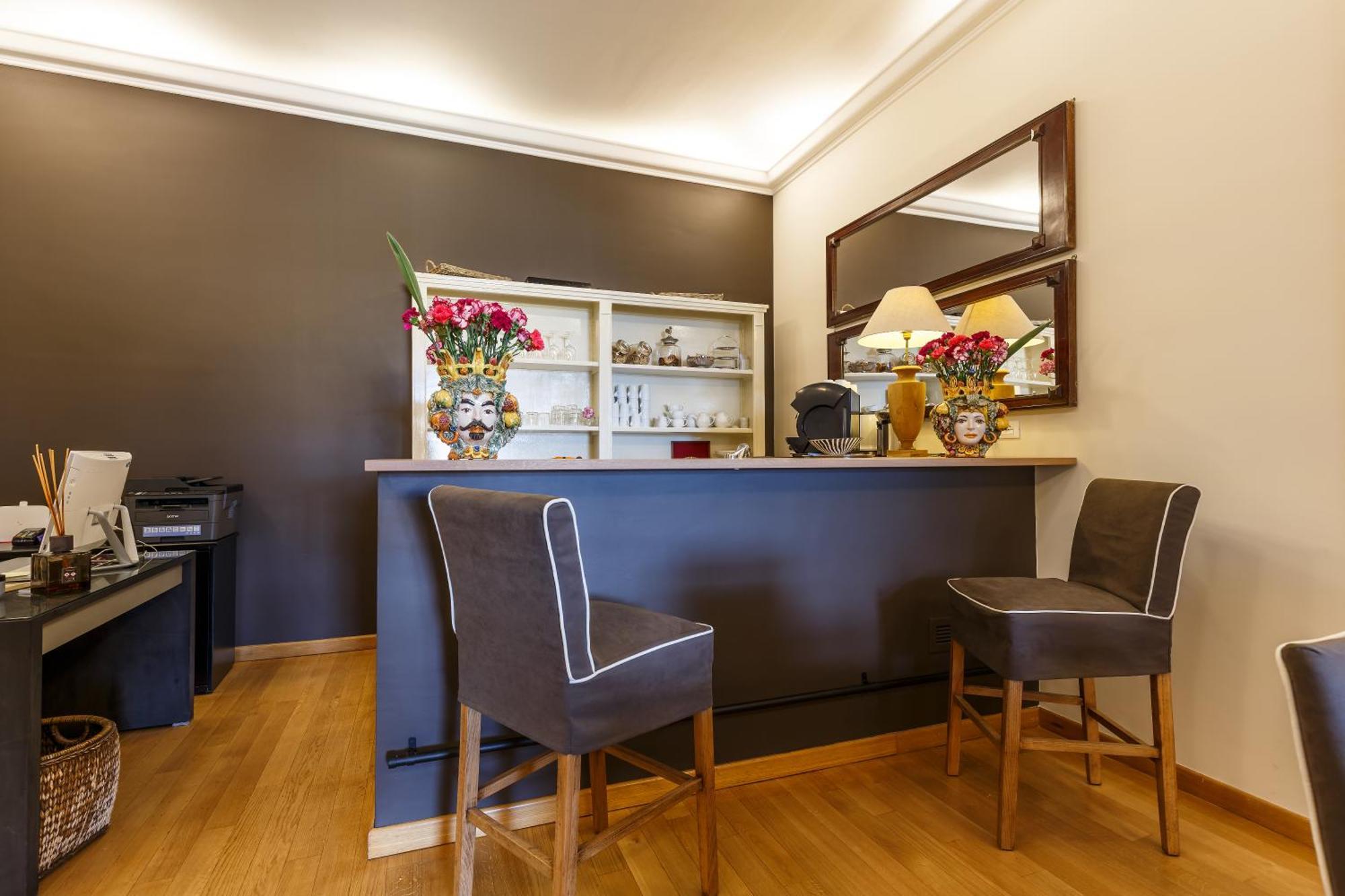 Bb 22 Charming Rooms & Apartments Palermo Bagian luar foto