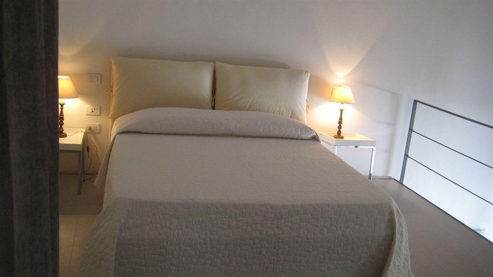 Bb 22 Charming Rooms & Apartments Palermo Bagian luar foto