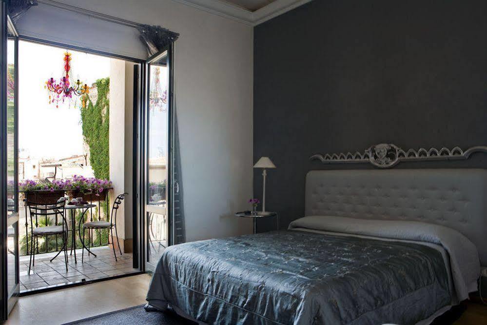 Bb 22 Charming Rooms & Apartments Palermo Bagian luar foto