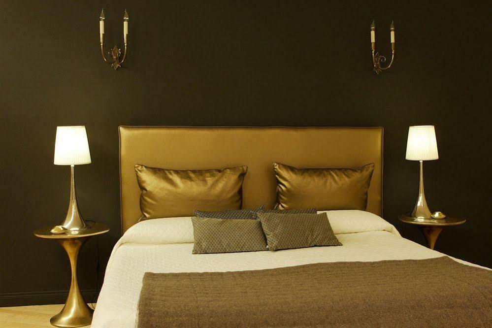 Bb 22 Charming Rooms & Apartments Palermo Bagian luar foto