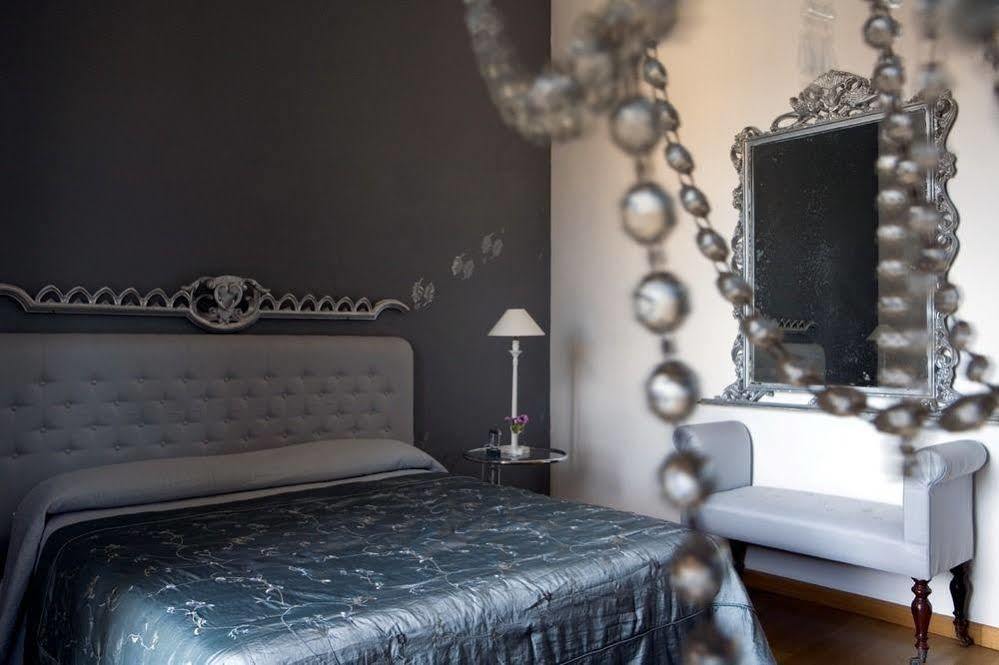 Bb 22 Charming Rooms & Apartments Palermo Bagian luar foto