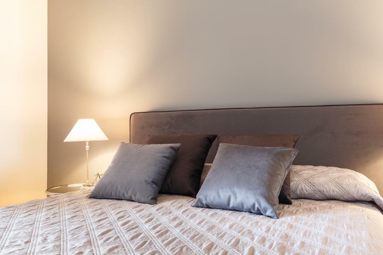 Bb 22 Charming Rooms & Apartments Palermo Bagian luar foto