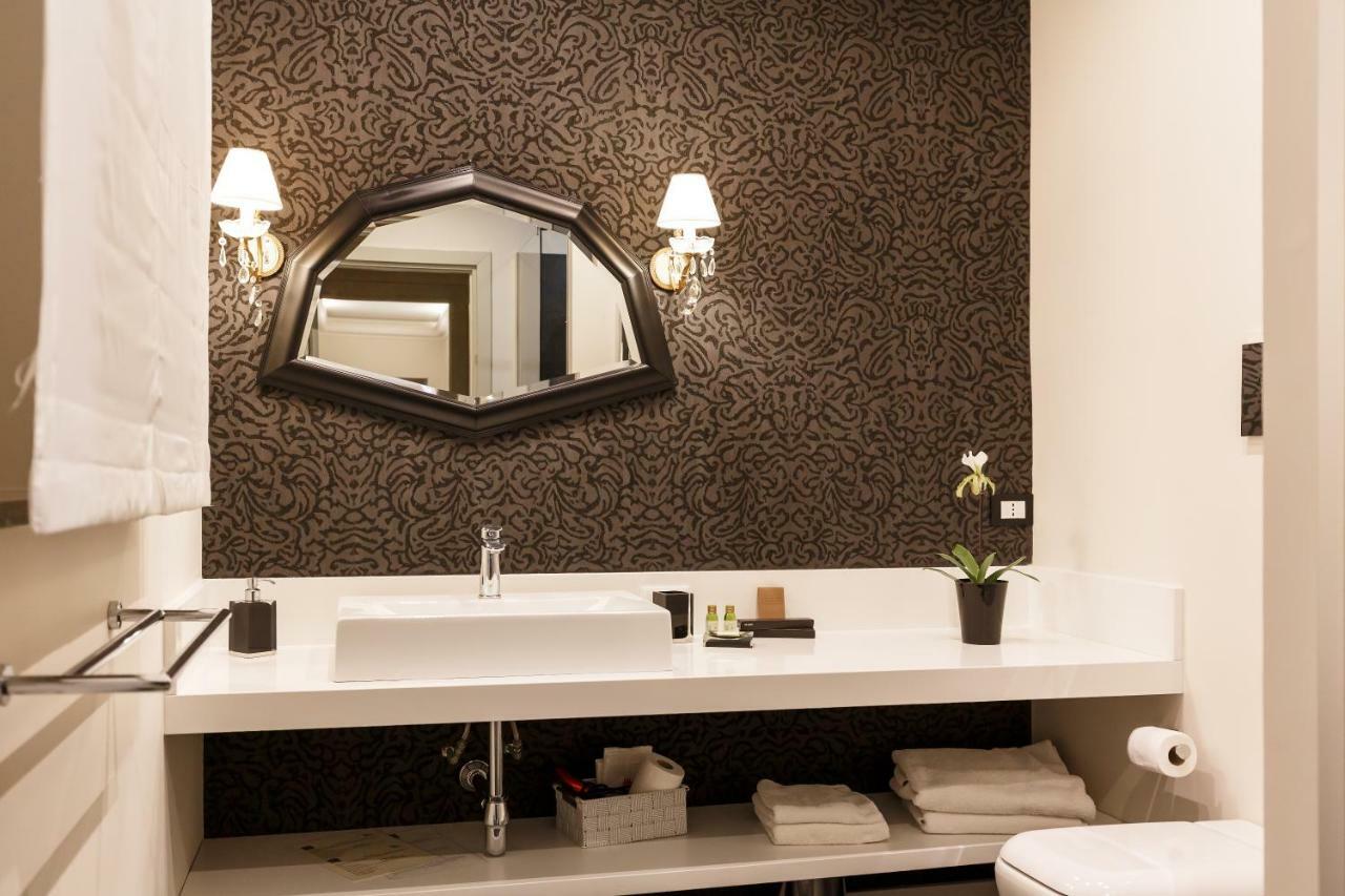 Bb 22 Charming Rooms & Apartments Palermo Bagian luar foto