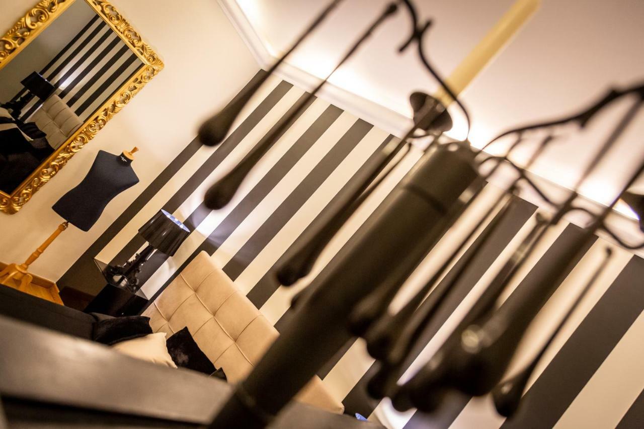Bb 22 Charming Rooms & Apartments Palermo Bagian luar foto